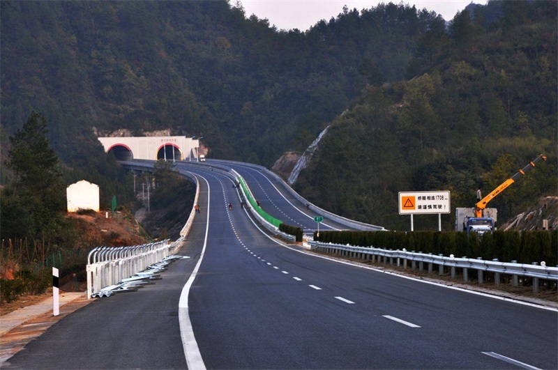 宜張高速公路跨鴉宜鐵路立交橋